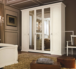 Шкаф классический с распашными дверями белый