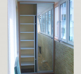 Шкаф для балкона с полками 